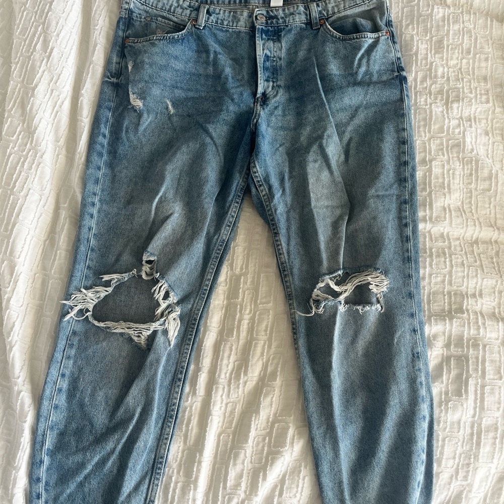 H&M Light Blue Distressed Relaxed Jeans